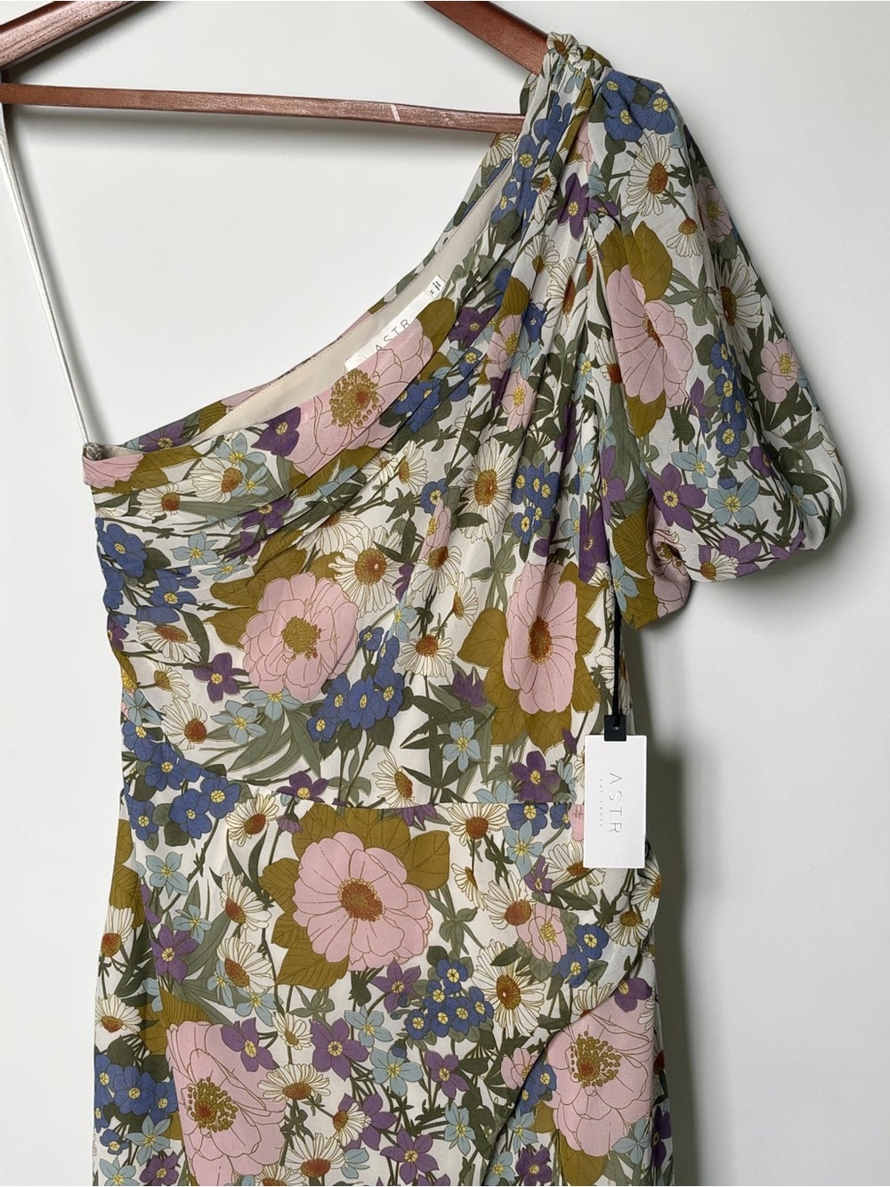 NWT ASTR the Label Santorini Floral One Shoulder Midi Dress Size Medium - Picture 6 of 14
